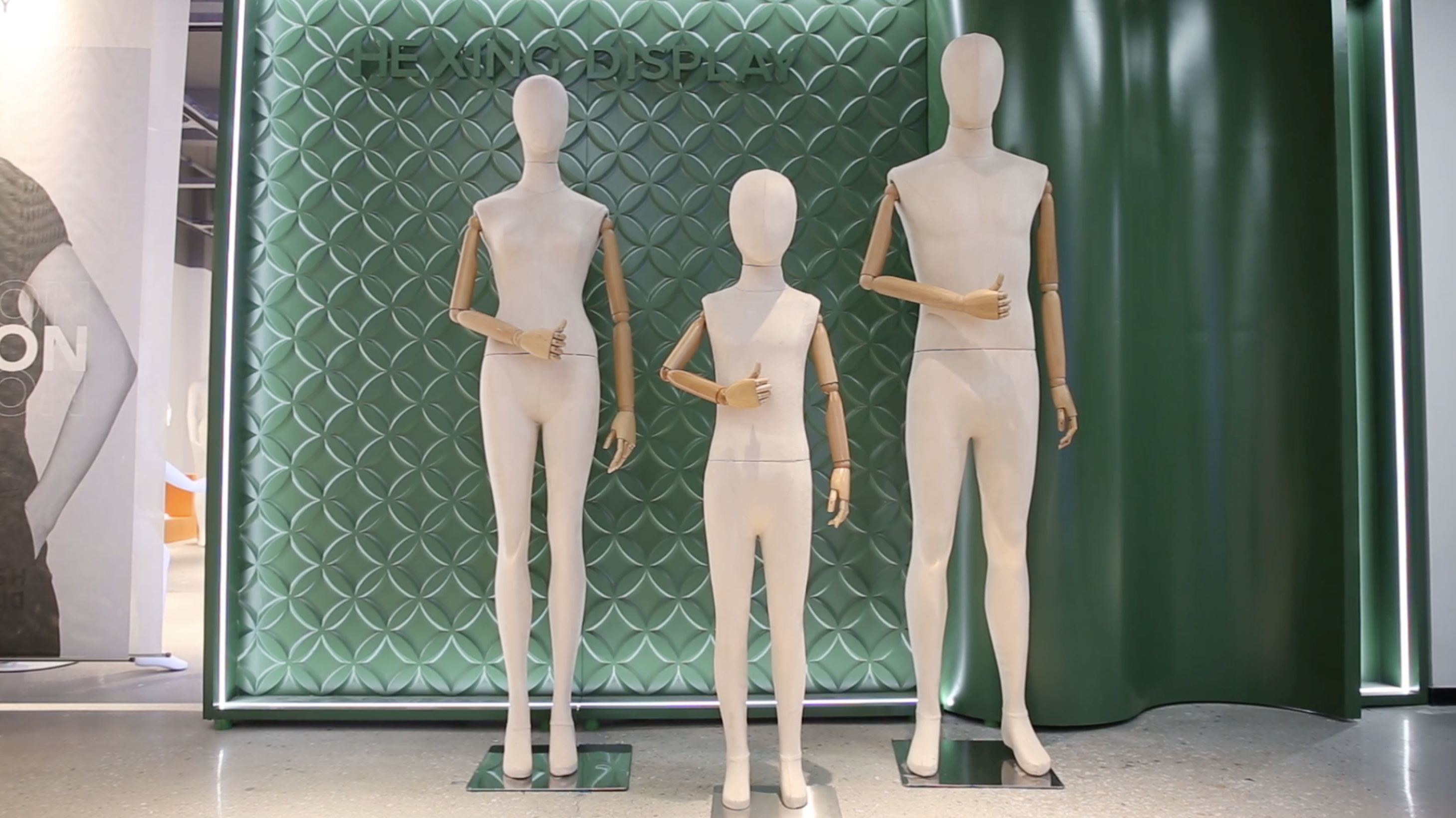 mannequins