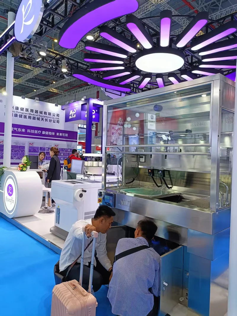 Close-up of Roundfin microtome and embedding station at CMEF 2026