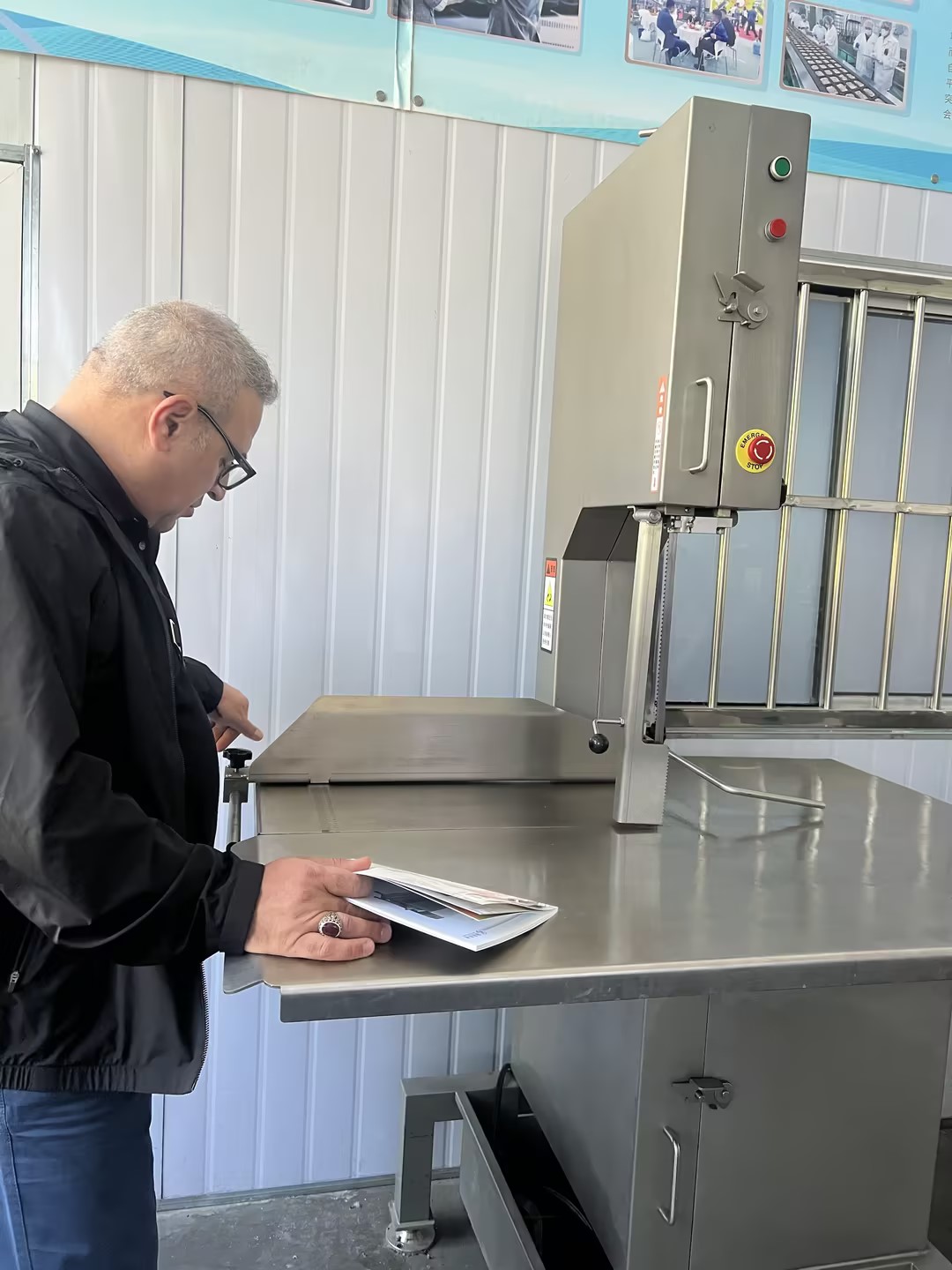 bone sawing machine