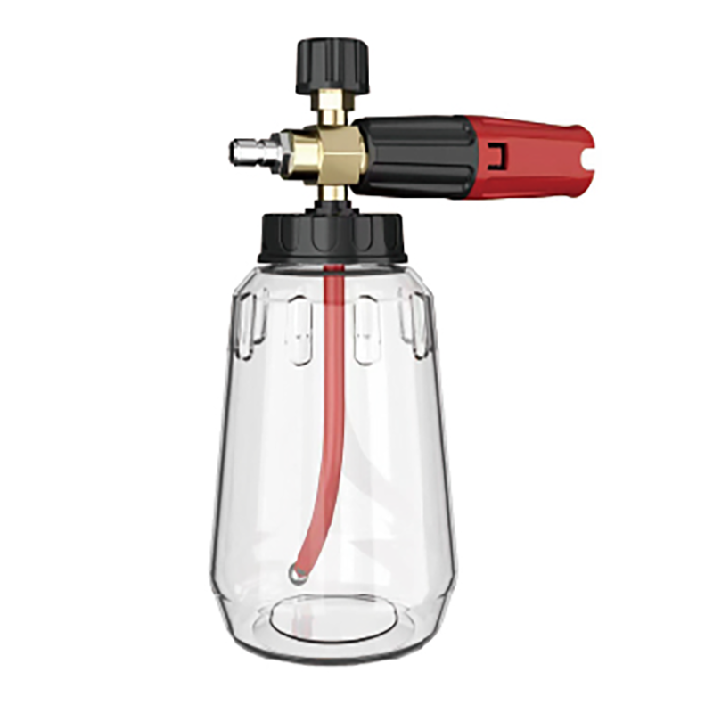 The spray gun with a large-capacity foam bottle