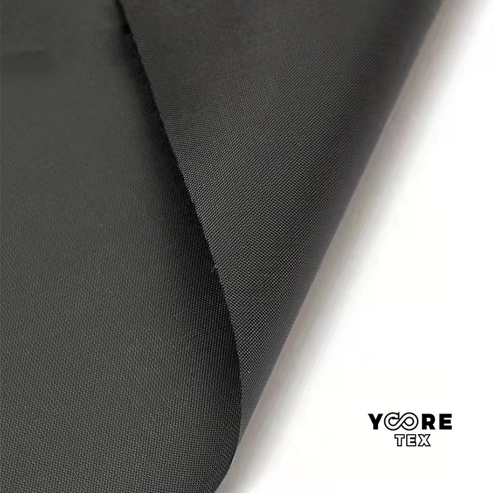 Textile-to-textile polyester fabric