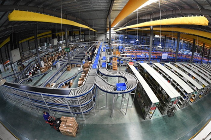 fixed roller conveyor / belt conveyor / wheel sorter / DWS System / Sorting Verification Table