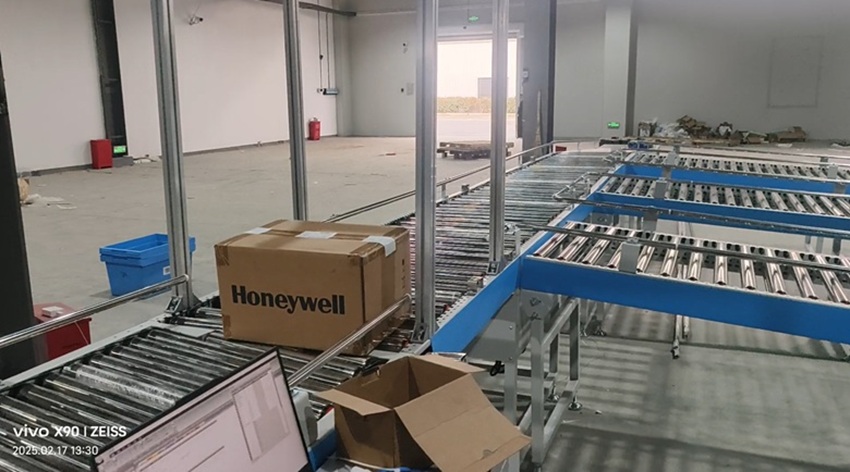 fixed roller conveyor
