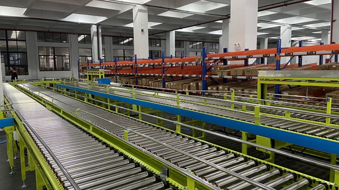 fixed roller conveyor
