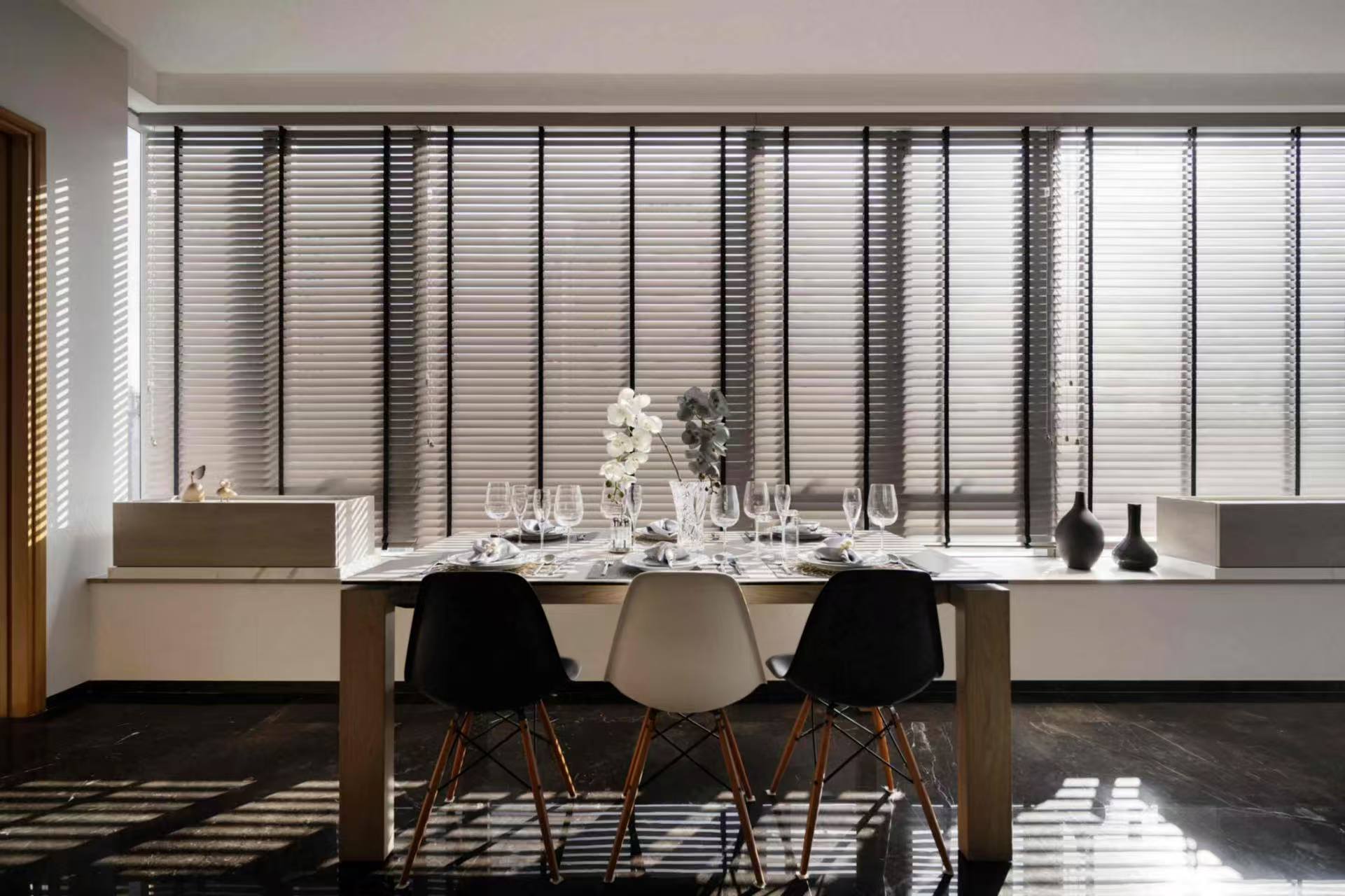 Affordable custom kitchen cabinets