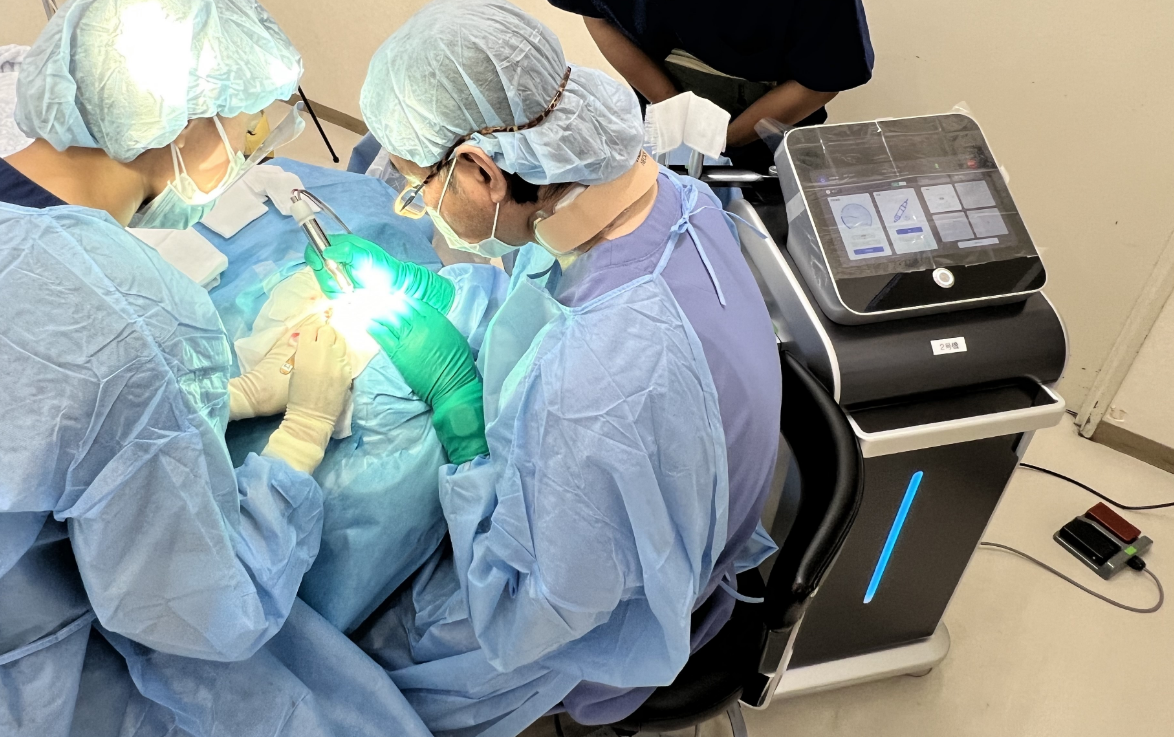 FUE Hair Transplant Machine