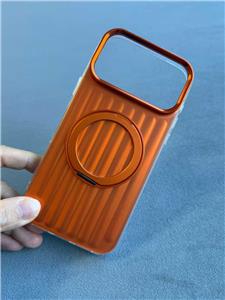 Multifuctional shock-absorbing phone case